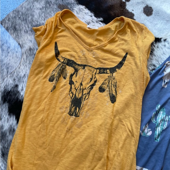 Western Top Bundle - Steer Heads, Bucking Horse, and cactus! - Picture 2 of 7